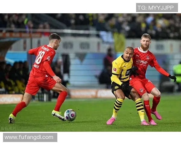 多特客胜守住榜首，德甲领头羊依旧坚挺