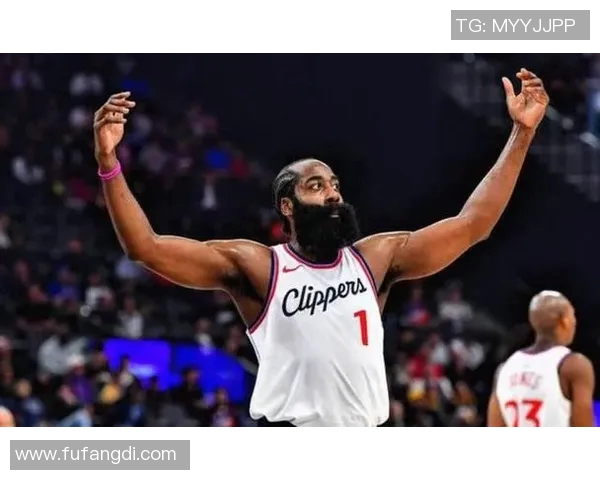 火箭力克奇才，哈登狂砍38分点燃全场