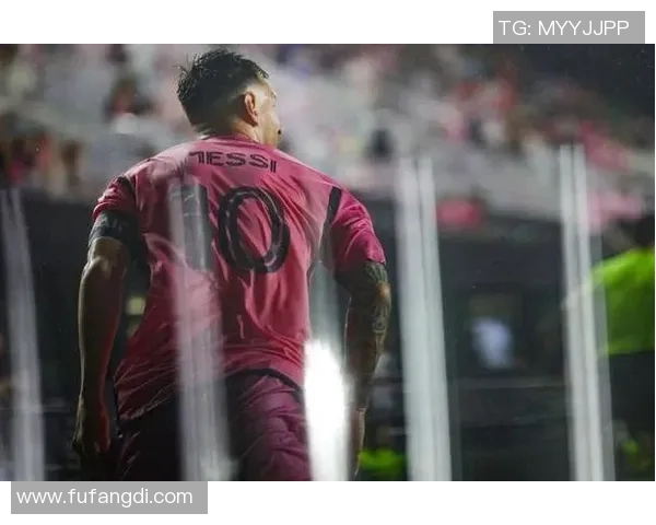 梅西因伤缺席西甲比赛，巴萨备战受挫