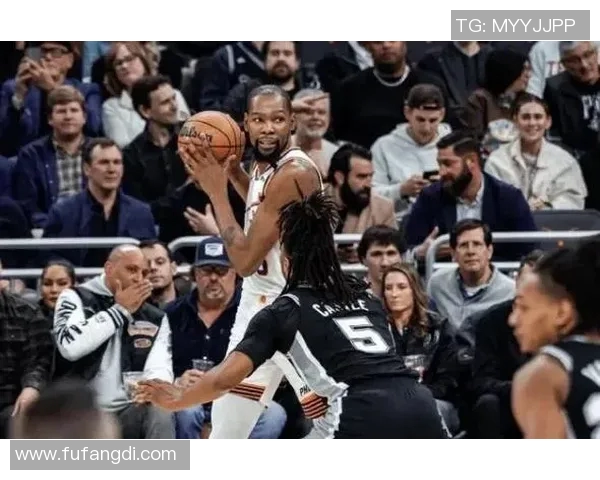 太阳核心因伤缺席，球队士气受挫，如何应对挑战？