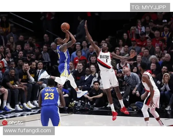 勇士大胜开拓者，取得西部决赛先机