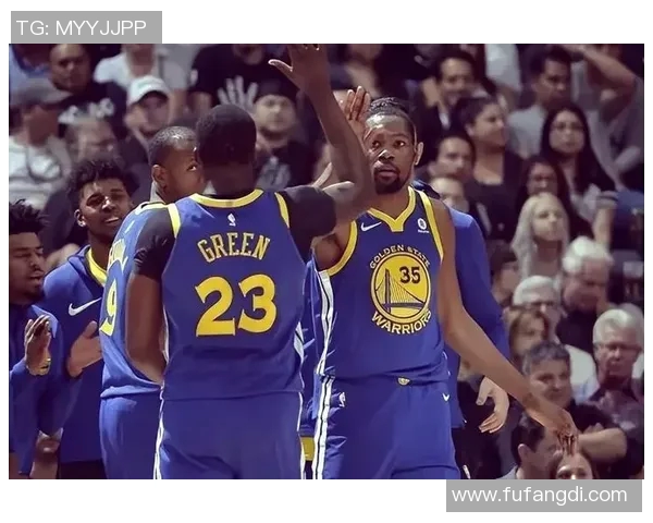 勇士再战火箭,常规赛最后一场必将打出精彩对决! 勇士再战火箭,常规赛最后一场必将打出精彩对决!